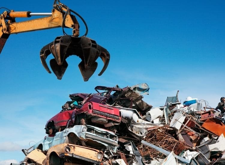 iron-Scrap-material-buyer-in-Dammam